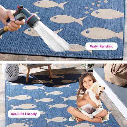 SAFAVIEH Courtyard Trena Fish Print Indoor/Outdoor Area Rug, 4' x 5'7"