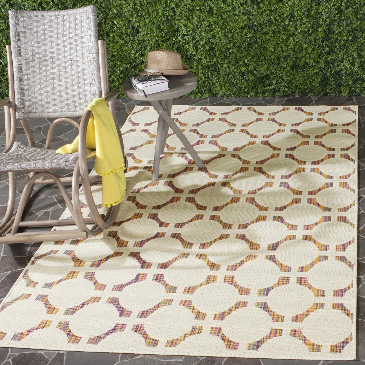 Safavieh Havana Deirdre Geometric Indoor/Outdoor Area Rug, Natural/Mul