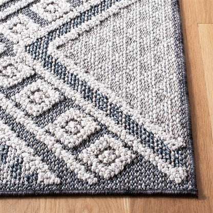 SAFAVIEH Global Dubhan Diamond Indoor/Outdoor Area Rug, Grey/Ivory, 8'