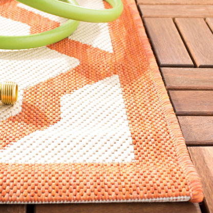 Safavieh Courtyard Amber Geometric Indoor/Outdoor Area Rug, Beige/Terr